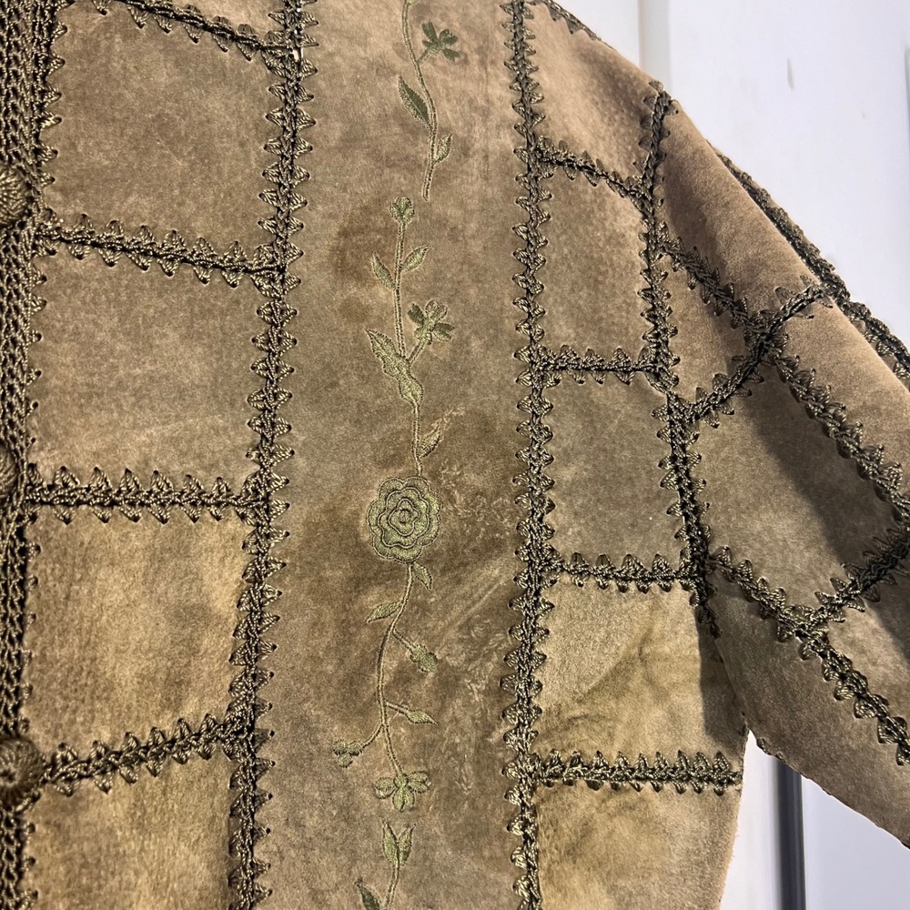 Vintage 90s Cardigan Jacket Womens S Suede Leather Crochet Trim Boho Patchwork - Picture 4 of 8